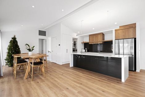 Photo of property in 336a Oceanbeach Road, Mount Maunganui, 3116