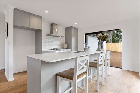 Photo of property in 15 Rosslands Avenue, Karaka, 2124