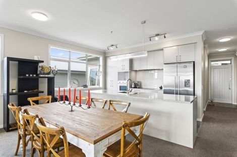Photo of property in 44 Landmark Terrace, Orewa, 0931