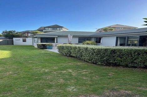 Photo of property in 4 Padstow Place, Camborne, Porirua, 5026