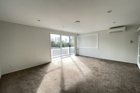 Photo of property in 99 Sycamore Drive, Sunnynook, Auckland, 0620