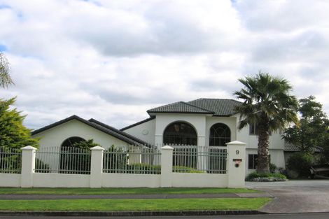 Photo of property in 9 Anaheim Boulevard, Shamrock Park, Auckland, 2016