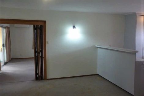 Photo of property in 74 Oakhampton Street, Hornby, Christchurch, 8042