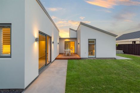 Photo of property in 11 Jardine Place, Marshland, Christchurch, 8051