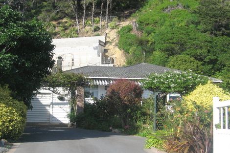 Photo of property in 615 Marine Drive, Days Bay, Lower Hutt, 5013