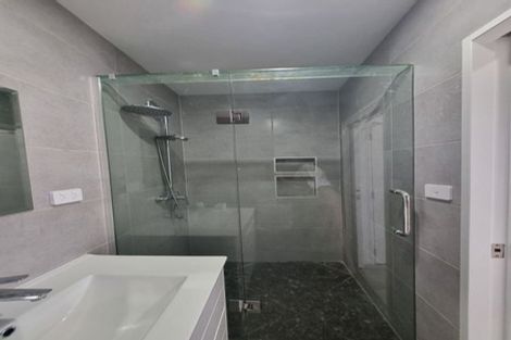 Photo of property in 2 Arnhem Place, Pukekohe, 2120