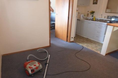 Photo of property in 1/1a Divich Avenue, Te Atatu South, Auckland, 0610