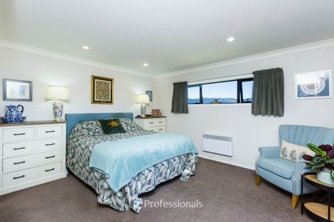 Photo of property in 53 Riverstone Drive, Riverstone Terraces, Upper Hutt, 5018
