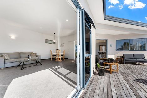 Photo of property in 35 Blue Heron Rise, Stanmore Bay, Whangaparaoa, 0932