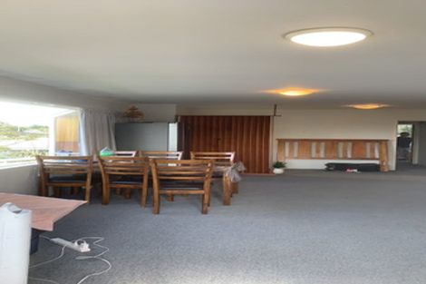 Photo of property in 28 Nutsey Avenue, Northcote, Auckland, 0627