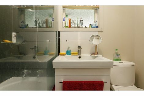 Photo of property in 37 Te Rangitautahanga Road, Turangi, 3334