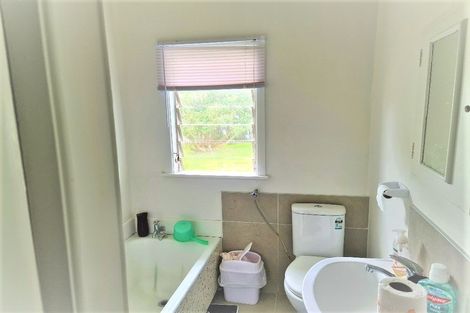 Photo of property in 11 Heath Avenue, Northcote, Auckland, 0627