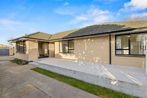 Photo of property in 26 Liverton Crescent, Bishopdale, Christchurch, 8053