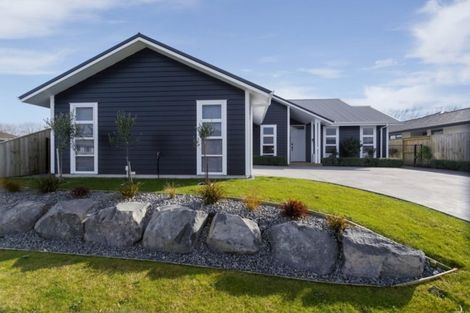 Photo of property in 34 Huka Heights Drive, Rangatira Park, Taupo, 3330