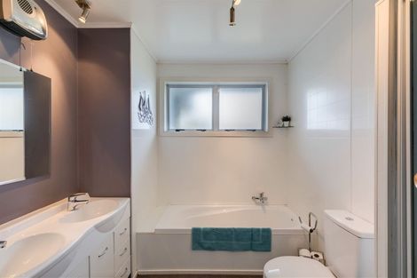 Photo of property in 7 Amos Place, Shirley, Christchurch, 8061