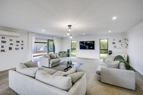 Photo of property in 3 Waitaha Place, Clive, 4102