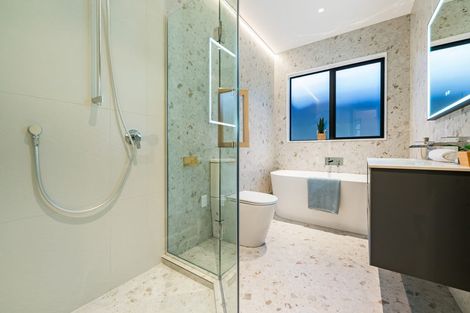 Photo of property in 28 Evergreen Parade, Rosehill, Papakura, 2113