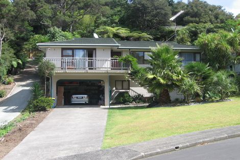 Photo of property in 86 Ayton Drive, Totara Vale, Auckland, 0629