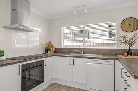 Photo of property in 37 Fourth Avenue, Tauranga, 3110