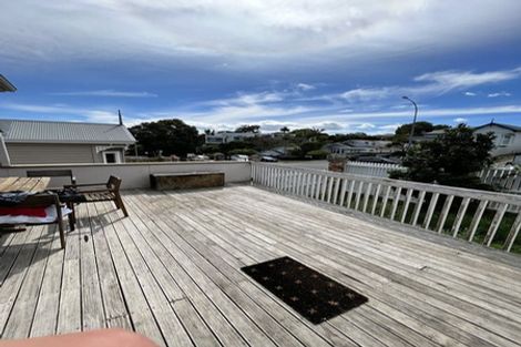 Photo of property in 22 West End Road, Herne Bay, Auckland, 1022