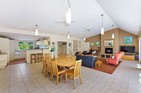 Photo of property in 94 Peka Peka Road, Peka Peka, Waikanae, 5391