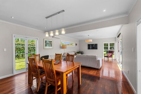 Photo of property in 169 Awa Road, Kumeu, 0891