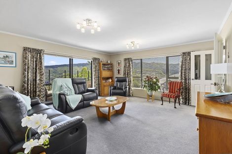 Photo of property in 95 Woodman Drive, Tawa, Wellington, 5028