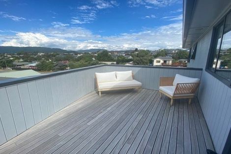 Photo of property in 115 Queens Road, Waikanae Beach, Waikanae, 5036