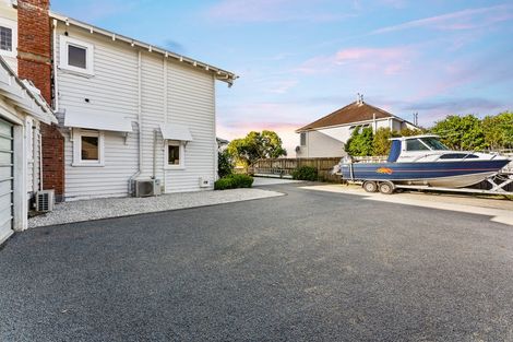 Photo of property in 68 Whiteley Street, Moturoa, New Plymouth, 4310