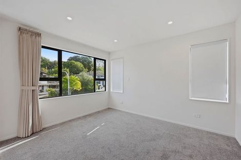 Photo of property in 71 Salamanca Road, Sunnynook, Auckland, 0620