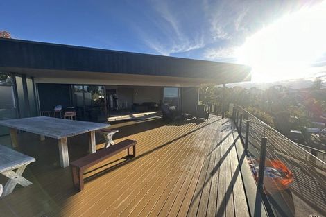 Photo of property in 8a Taumata Road, Castor Bay, Auckland, 0620