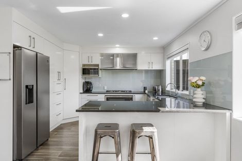 Photo of property in 1/13 Perendale Close, Somerville, Auckland, 2014