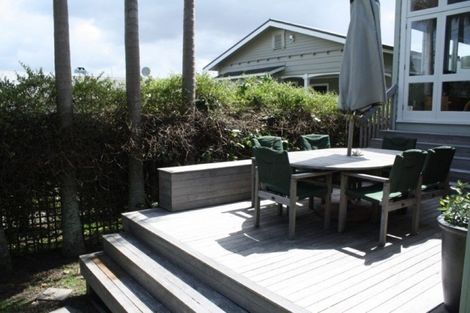 Photo of property in 43955/2 Rawene Avenue, Westmere, Auckland, 1022