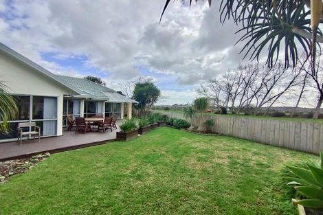 Photo of property in 15 Aspatria Place, Northpark, Auckland, 2013