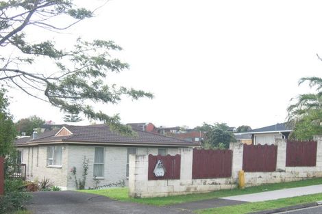 Photo of property in 22 Te Anau Place, Pakuranga Heights, Auckland, 2010