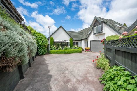 Photo of property in 58 Rokino Road, Hilltop, Taupo, 3330
