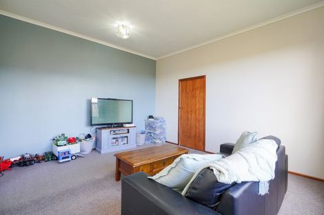 Photo of property in 164 Cameron Road, Lochiel, Winton, 9781