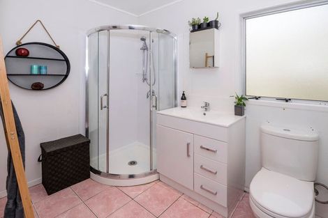 Photo of property in 50 Alabaster Drive, Papatoetoe, Auckland, 2025