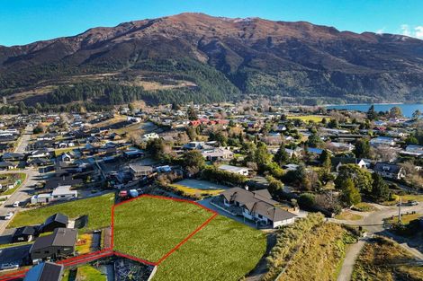 Photo of property in 33 Tomtit Crescent, Lake Hawea, 9382