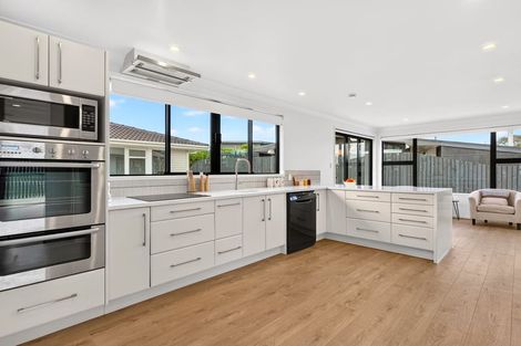 Photo of property in 22a Matua Road, Huapai, Kumeu, 0810