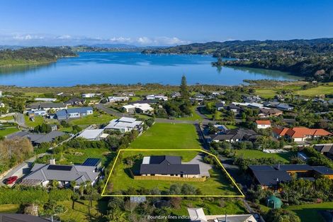 Photo of property in 31 Muritai Road, Parua Bay, Whangarei, 0174