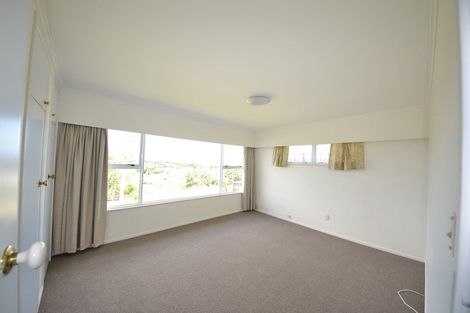 Photo of property in 27 Chivalry Road, Glenfield, Auckland, 0629