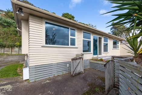 Photo of property in 31 Queens Road, Glen Avon, New Plymouth, 4312