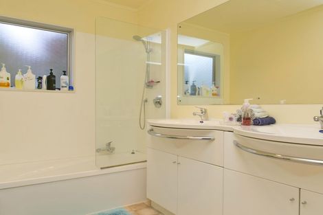 Photo of property in 2/14 Tawa Street, Hilltop, Taupo, 3330