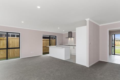Photo of property in 6 Rotomanu Place, Pyes Pa, Tauranga, 3112
