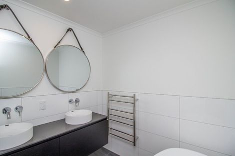 Photo of property in 3 Lucern Lane, Petone, Lower Hutt, 5012