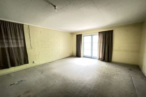 Photo of property in 5 Croydon Road, New Lynn, Auckland, 0600