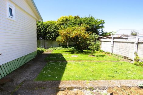 Photo of property in 2 Mclaughlins Lane, Westport, 7825