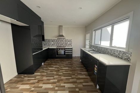 Photo of property in 6 Willis Road, Papakura, 2110