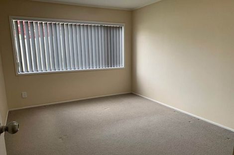 Photo of property in 16 Astelia Place, Goodwood Heights, Auckland, 2105